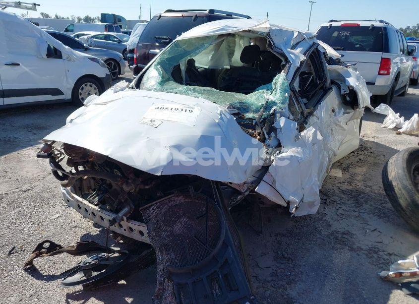 Photo 2 of 2013 Ford C-max HYBRID SE (VIN 1FADP5AU8DL543490)