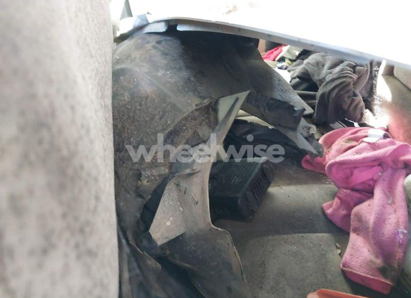 Photo 8 of 2013 Ford C-max HYBRID SE (VIN 1FADP5AU8DL543490)