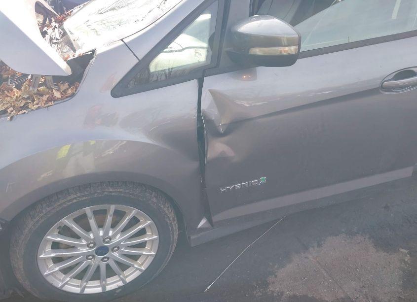 Photo 6 of 2014 Ford C-max HYBRID SE (VIN 1FADP5AU8EL509230)