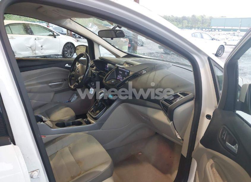 Photo 5 of 2013 Ford C-max HYBRID SE (VIN 1FADP5AUXDL508739)