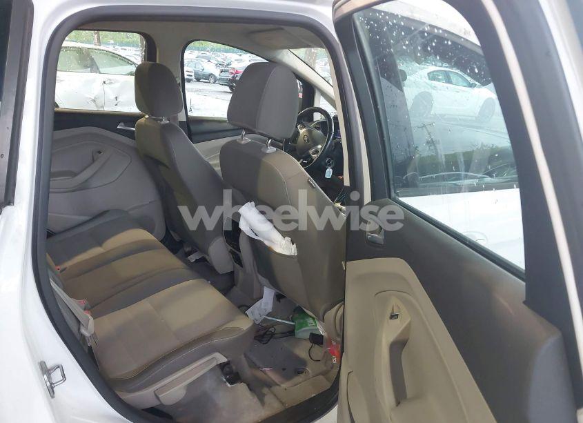 Photo 8 of 2013 Ford C-max HYBRID SE (VIN 1FADP5AUXDL508739)