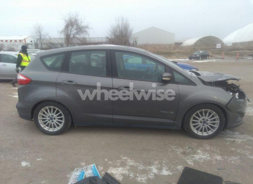 Photo 13 of 2013 Ford C-max HYBRID SE (VIN 1FADP5AUXDL533852)