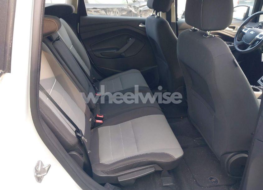 Photo 8 of 2014 Ford C-max HYBRID SE (VIN 1FADP5AUXEL505468)