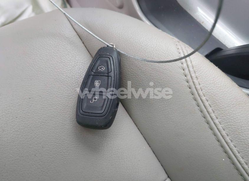 Photo 11 of 2013 Ford C-max HYBRID SEL (VIN 1FADP5BU2DL538509)