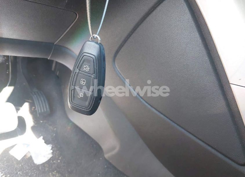 Photo 11 of 2013 Ford C-max HYBRID SEL (VIN 1FADP5BU4DL517029)