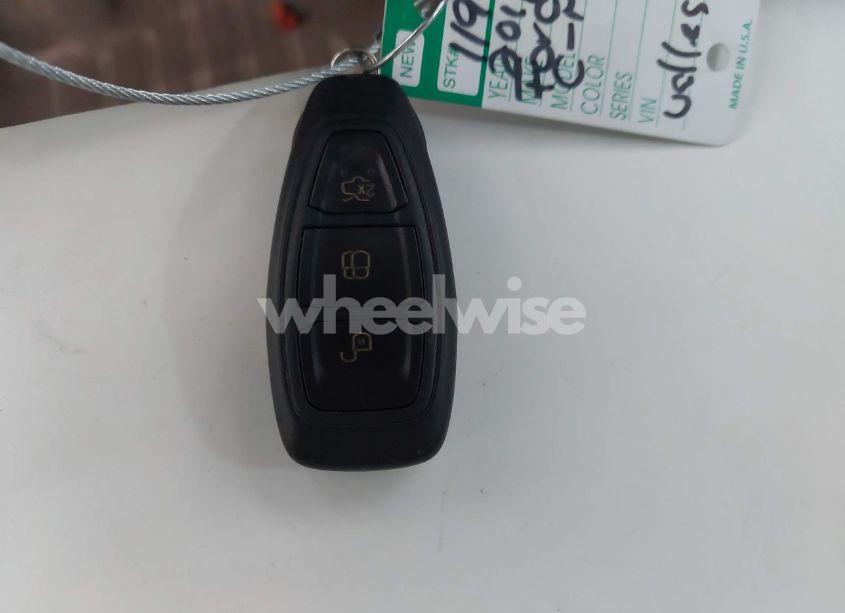 Photo 11 of 2013 Ford C-max HYBRID SEL (VIN 1FADP5BU8DL522394)