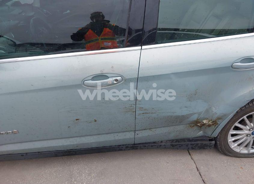 Photo 6 of 2013 Ford C-max HYBRID SEL (VIN 1FADP5BU8DL523402)