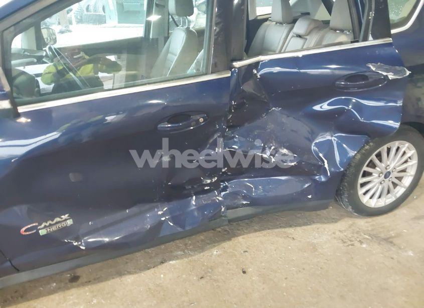 Photo 6 of 2016 Ford C-max ENERGI SEL (VIN 1FADP5CU1GL100812)