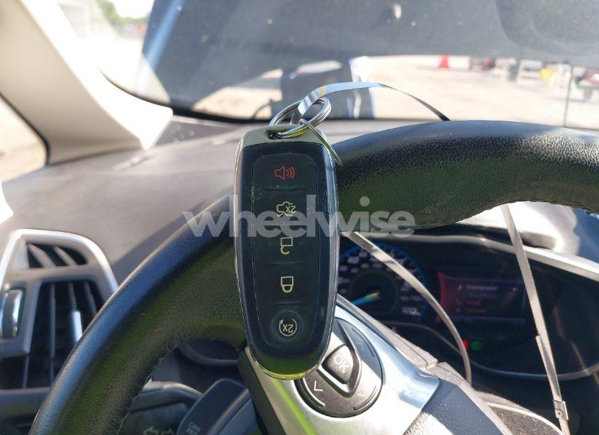 Photo 11 of 2013 Ford C-max ENERGI SEL (VIN 1FADP5CU2DL510935)