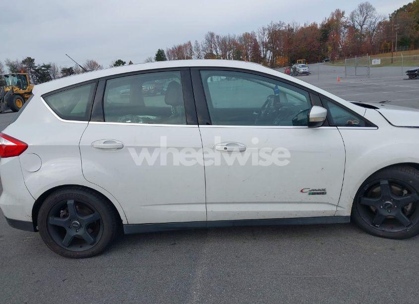 Photo 13 of 2013 Ford C-max ENERGI SEL (VIN 1FADP5CU2DL528450)
