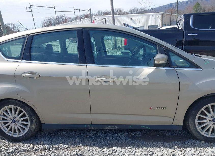 Photo 13 of 2016 Ford C-max ENERGI SEL (VIN 1FADP5CU2GL113164)