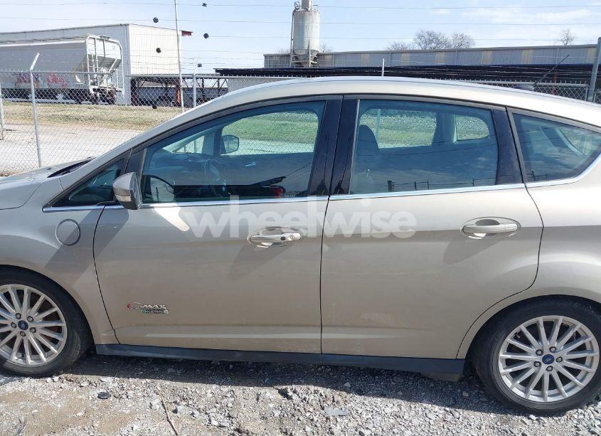 Photo 14 of 2016 Ford C-max ENERGI SEL (VIN 1FADP5CU2GL113164)