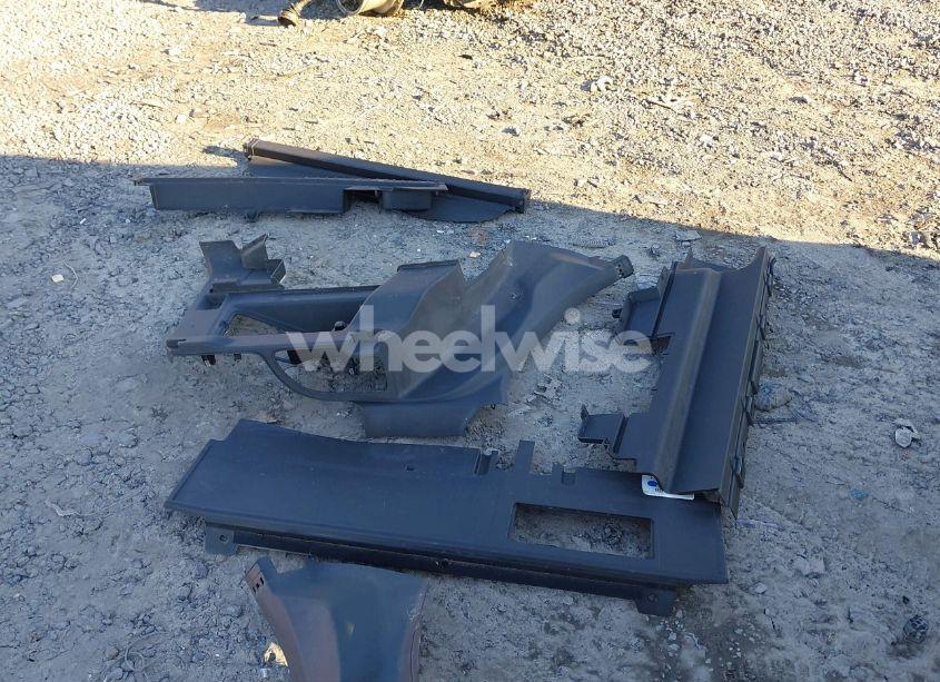 Photo 12 of 2013 Ford C-max ENERGI SEL (VIN 1FADP5CU3DL551347)