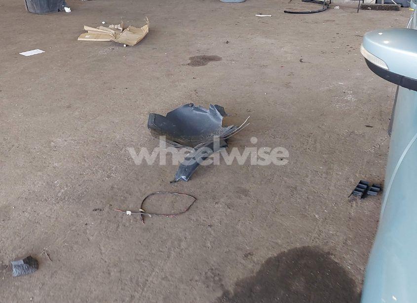 Photo 11 of 2013 Ford C-max ENERGI SEL (VIN 1FADP5CU3DL555110)