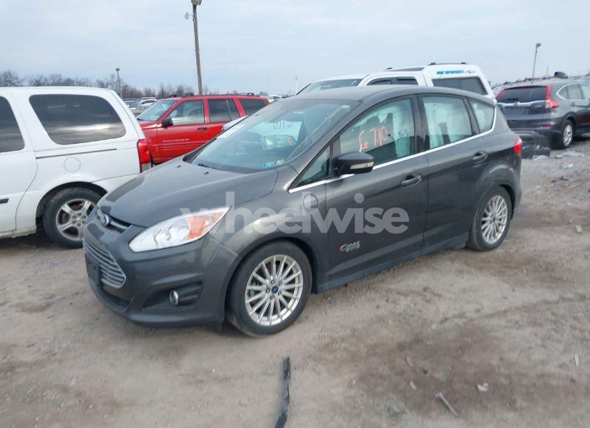 Photo 2 of 2016 Ford C-max ENERGI SEL (VIN 1FADP5CU4GL112579)