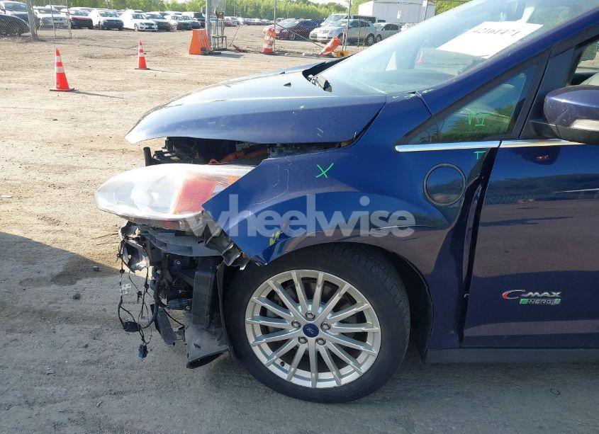 Photo 17 of 2016 Ford C-max ENERGI SEL (VIN 1FADP5CU5GL102045)