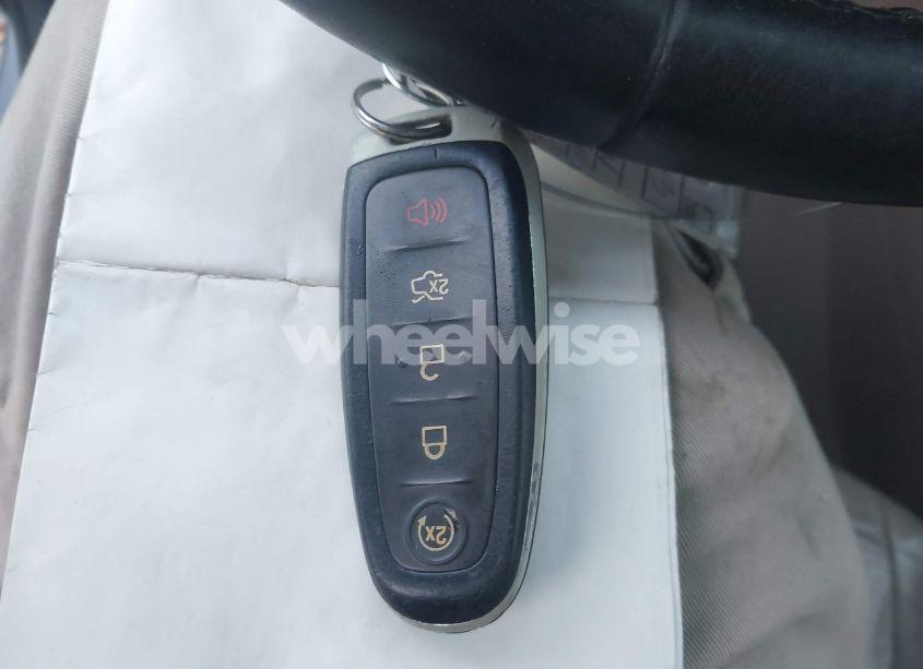 Photo 11 of 2013 Ford C-max ENERGI SEL (VIN 1FADP5CU7DL509781)