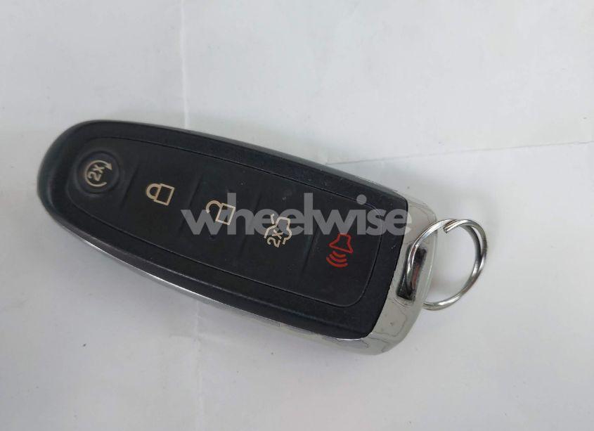 Photo 11 of 2015 Ford C-max ENERGI SEL (VIN 1FADP5CU8FL100255)