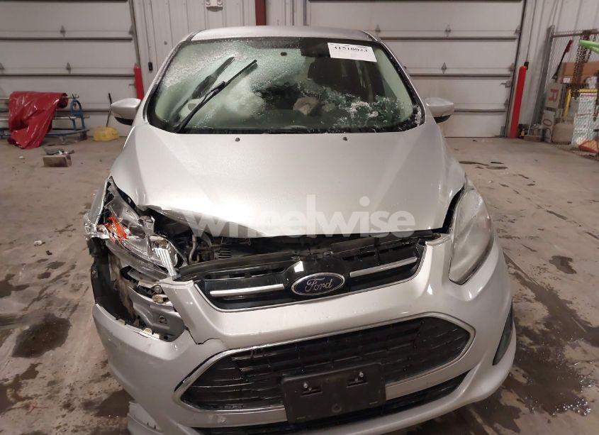Photo 12 of 2017 Ford C-max ENERGI SE (VIN 1FADP5EU1HL101196)