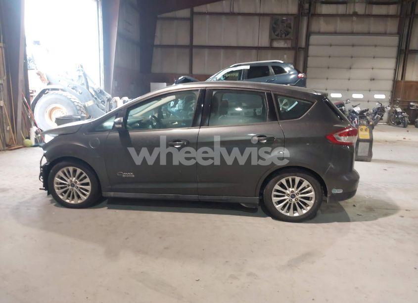 Photo 15 of 2017 Ford C-max ENERGI SE (VIN 1FADP5EU9HL100619)