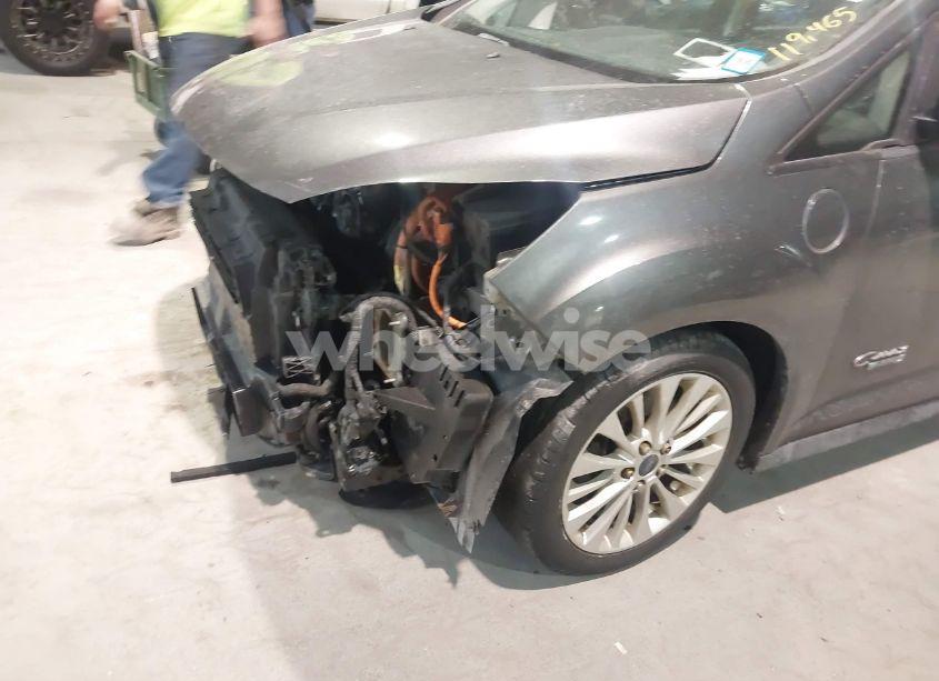 Photo 19 of 2017 Ford C-max ENERGI SE (VIN 1FADP5EU9HL100619)