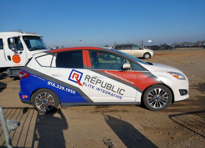 Photo 13 of 2017 Ford C-max ENERGI TITANIUM (VIN 1FADP5FU2HL108415)