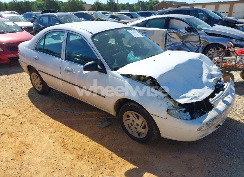 1999 Ford Escort LX (VIN 1FAFP10P1XW236632) main photo