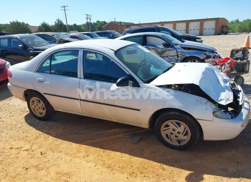 Photo 13 of 1999 Ford Escort LX (VIN 1FAFP10P1XW236632)