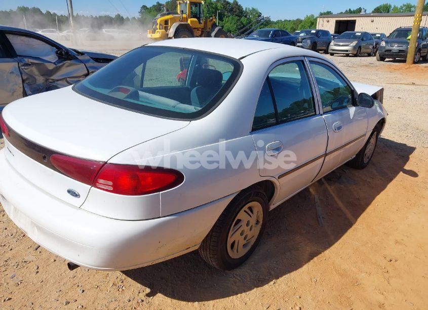 Photo 4 of 1999 Ford Escort LX (VIN 1FAFP10P1XW236632)