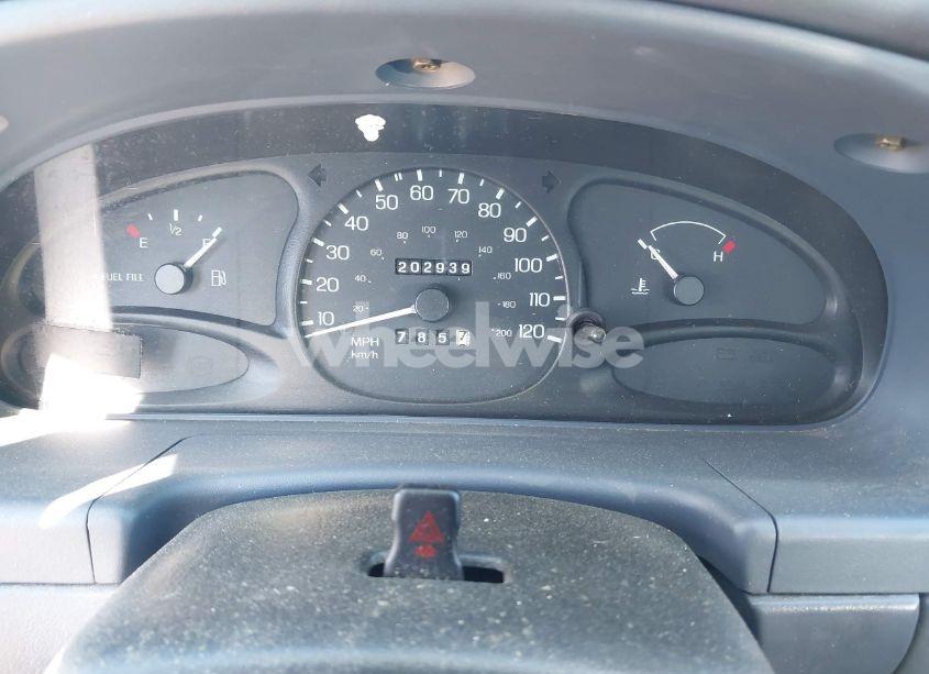 Photo 7 of 1999 Ford Escort LX (VIN 1FAFP10P1XW236632)