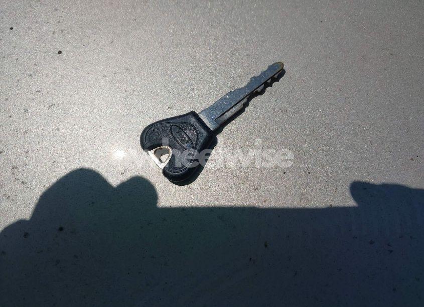 Photo 11 of 1998 Ford Escort LX (VIN 1FAFP10P3WW160605)