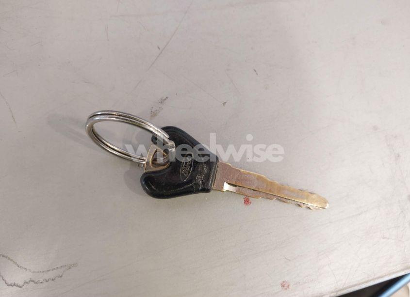 Photo 11 of 1998 Ford Escort LX (VIN 1FAFP10P5WW237944)