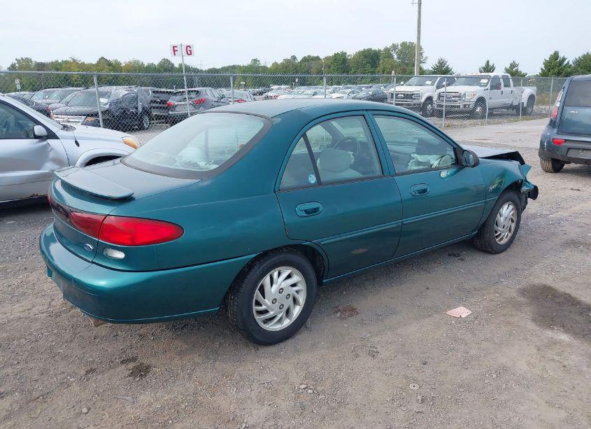 Photo 4 of 1998 Ford Escort SE (VIN 1FAFP13P3WW302088)