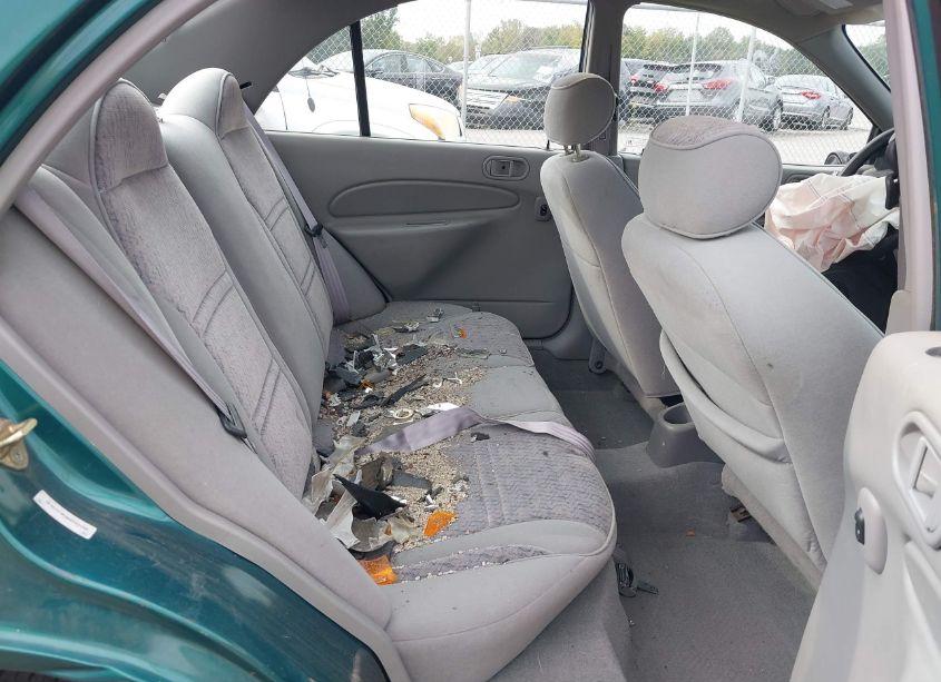 Photo 8 of 1998 Ford Escort SE (VIN 1FAFP13P3WW302088)