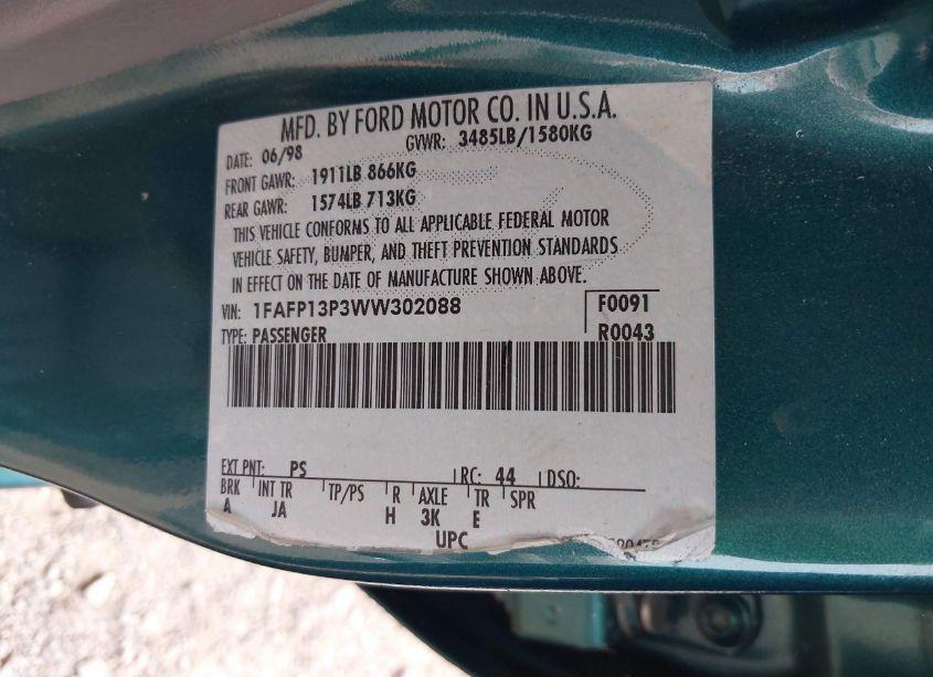 Photo 9 of 1998 Ford Escort SE (VIN 1FAFP13P3WW302088)