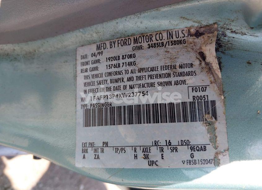 Photo 9 of 1999 Ford Escort SE (VIN 1FAFP13P4XW237754)