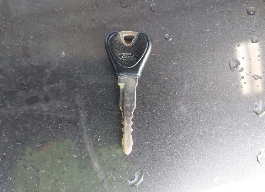 Photo 11 of 1998 Ford Escort SE (VIN 1FAFP13P6WW210392)