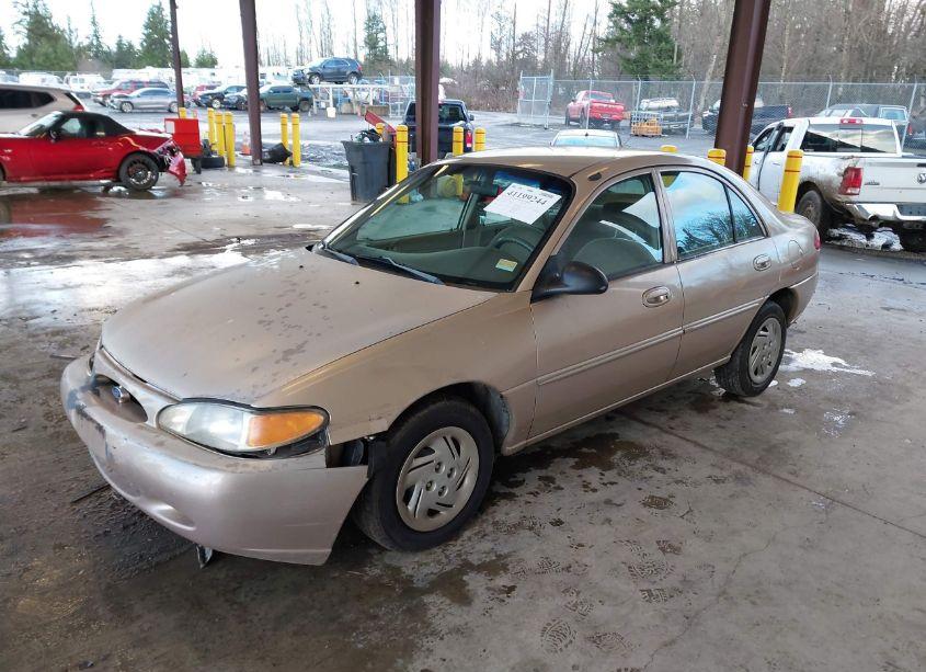 Photo 2 of 1998 Ford Escort SE (VIN 1FAFP13P6WW210392)