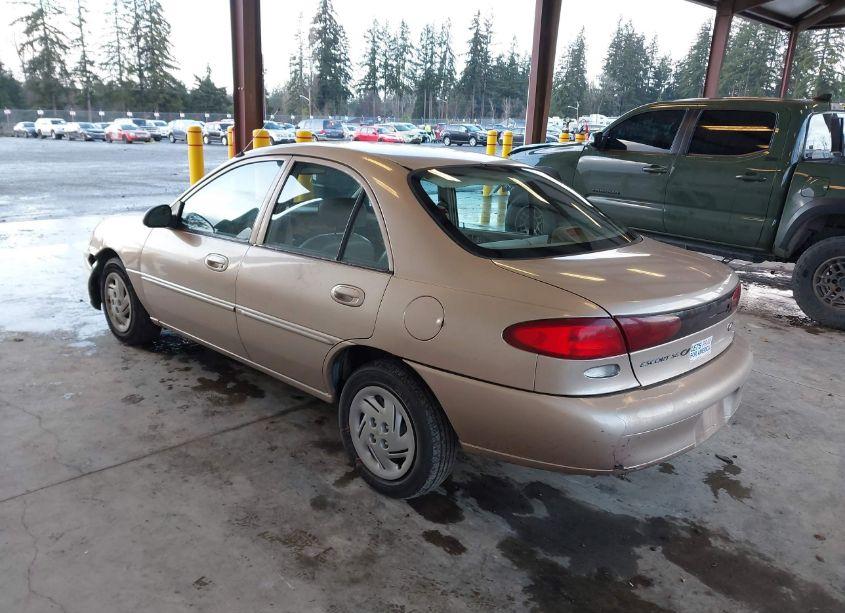 Photo 3 of 1998 Ford Escort SE (VIN 1FAFP13P6WW210392)