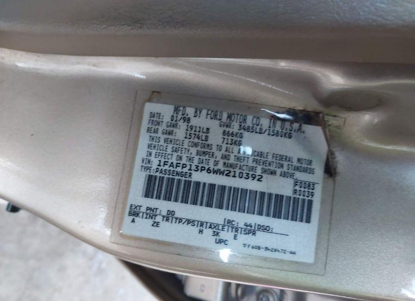 Photo 9 of 1998 Ford Escort SE (VIN 1FAFP13P6WW210392)