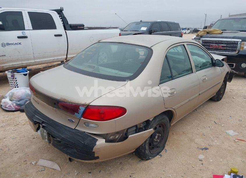 Photo 4 of 1998 Ford Escort SE (VIN 1FAFP13P7WW206903)