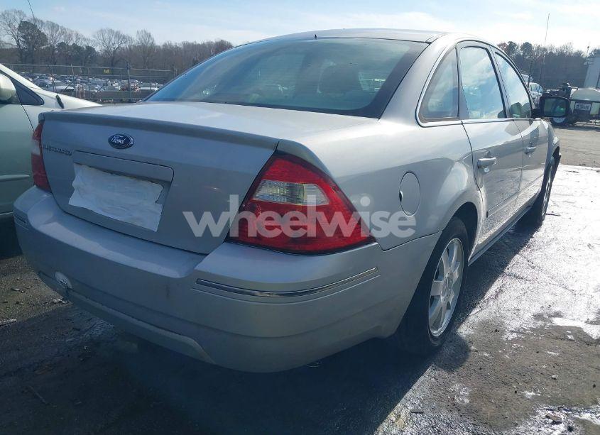 Photo 4 of 2005 Ford Five HUNDRED SE (VIN 1FAFP23155G141205)