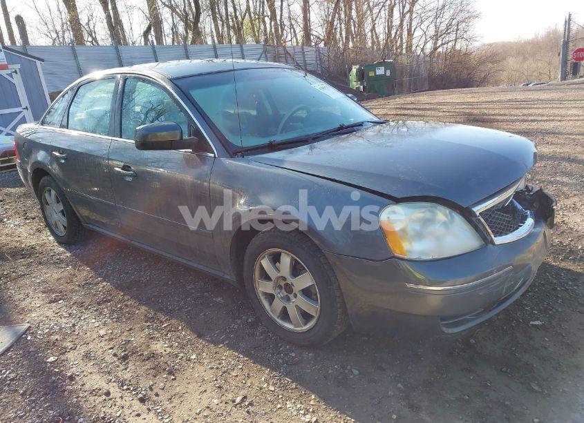 2005 Ford Five HUNDRED SE (VIN 1FAFP231X5G145153) main photo