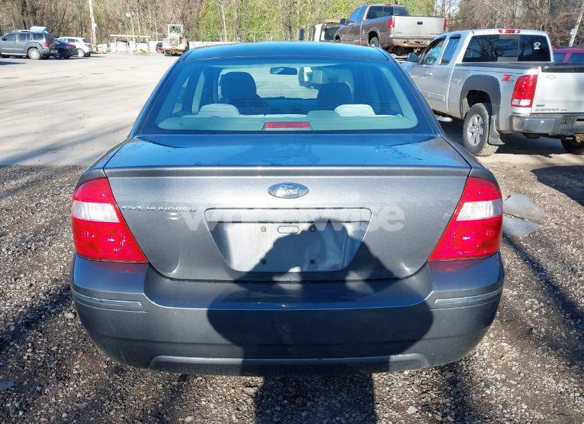 Photo 16 of 2005 Ford Five HUNDRED SE (VIN 1FAFP231X5G145153)