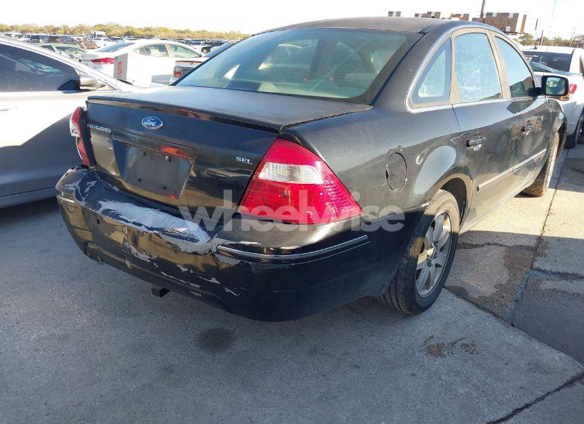 Photo 4 of 2005 Ford Five HUNDRED SEL (VIN 1FAFP24165G130163)