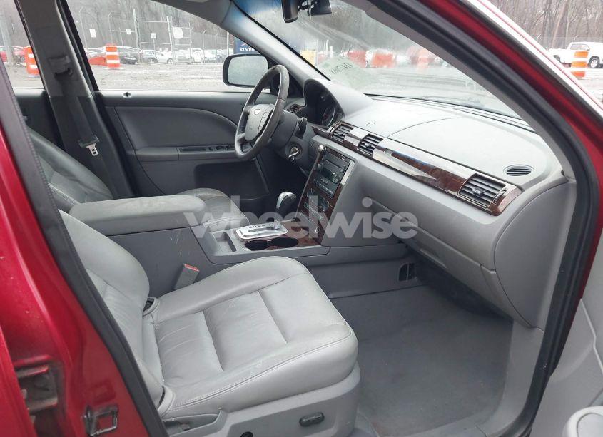 Photo 5 of 2006 Ford Five HUNDRED SEL (VIN 1FAFP24196G143927)