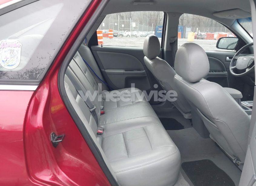 Photo 8 of 2006 Ford Five HUNDRED SEL (VIN 1FAFP24196G143927)