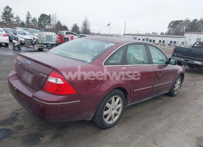 Photo 4 of 2005 Ford Five HUNDRED LIMITED (VIN 1FAFP25105G200920)