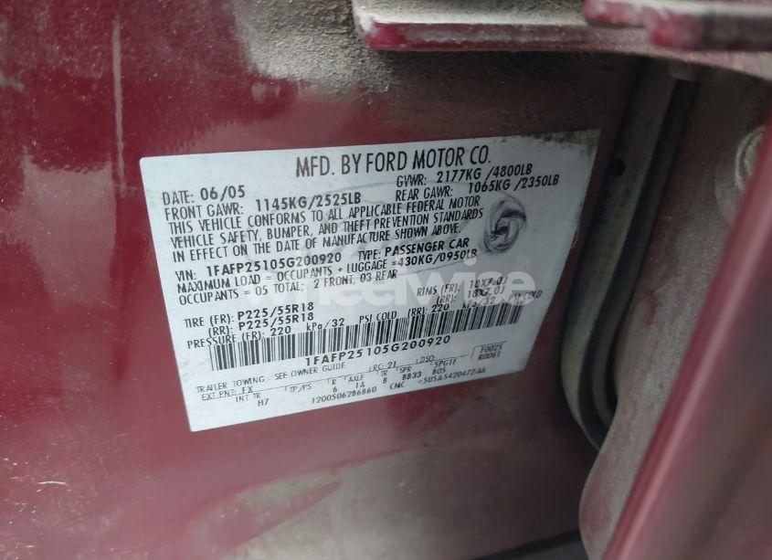 Photo 9 of 2005 Ford Five HUNDRED LIMITED (VIN 1FAFP25105G200920)