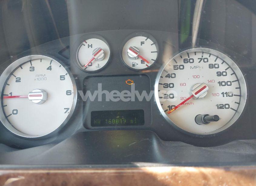 Photo 7 of 2006 Ford Five HUNDRED LIMITED (VIN 1FAFP28146G104530)